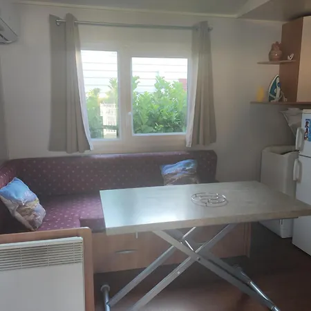 Vacances Familiales Dans Camping Avec Piscine Fréjus Zimmer foto