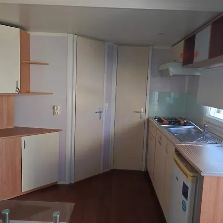 Vacances Familiales Dans Camping Avec Piscine Fréjus Zimmer foto