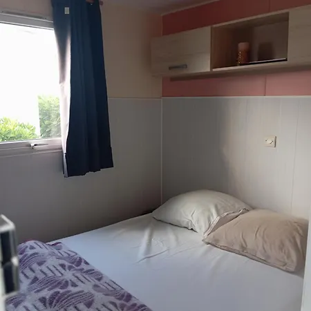 Vacances Familiales Dans Camping Avec Piscine Fréjus Zimmer foto